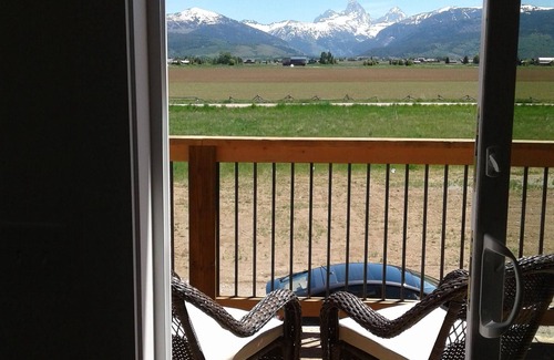 Driggs House | Teton View Bungalow
