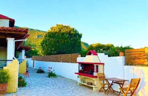 Agios Matthaios Apartment | TETRAKTYS ESTATE beachside ΥΔΩΡ with big garden