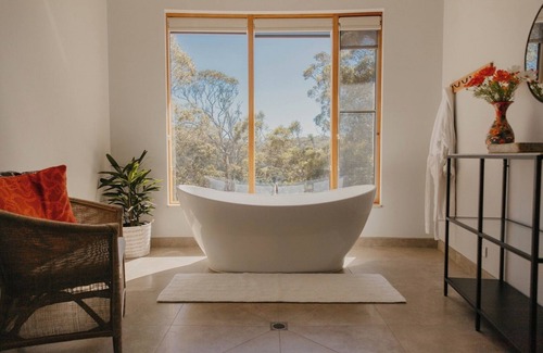 Nungurner House | Teulu House - Luxury Retreat in Nungurner