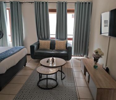 Lone Hill Apartment | Tevin Nest 3