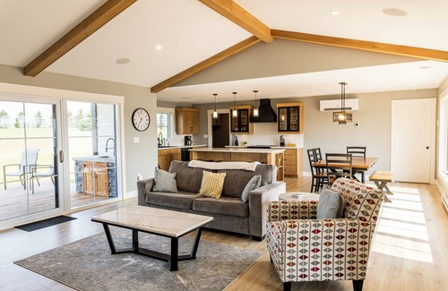 Granville House | Texadians Clubhouse with River Access