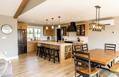 Granville House | Texadians Clubhouse with River Access