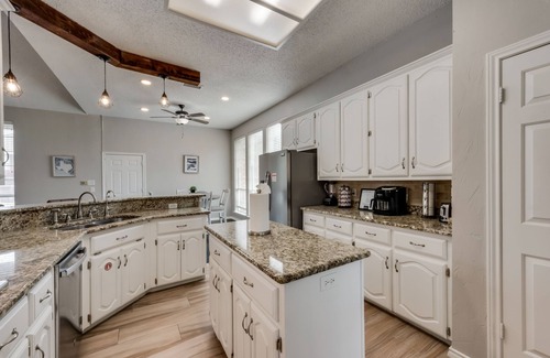 Rowlett House | Texan House Near Lake 4 Bed 3 Bath Hot Tub*