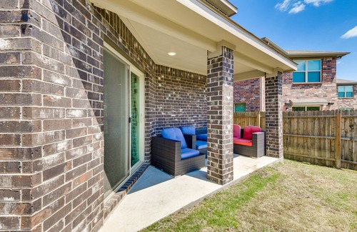 Fort Worth House | Texas Retreat w/Patio Near Kayaking & Golfing!