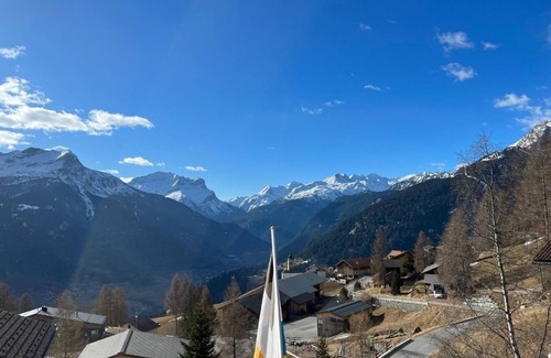 Mathon House | Tgea Beverin