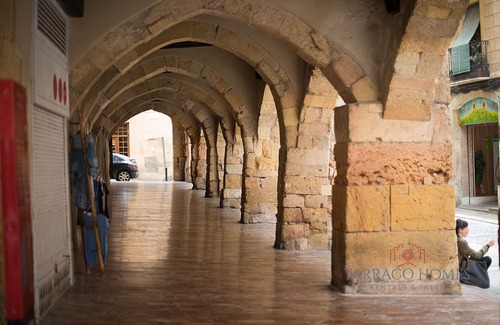 Old Town Apartment | TH61 Plaza de la Font Grand Apartment