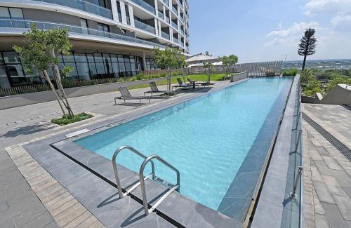 Greater Johannesburg Metropolitan Area Apartment | Thango Res Ellipse Waterfall.