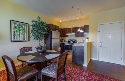 Pittsfield Condo | Thanksgiving Mountain Lodge, Mass.- 1 BR 1 Ba. Bousquet Mt Ski 11/26-11/29/2025