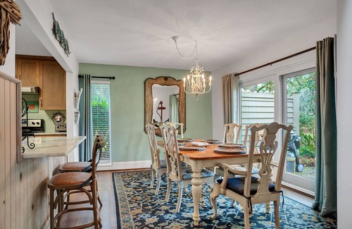Sea Pines Villa | THANKSGIVING on #1 HARBOUR TOWN GOLF-SEA PINES RESORT-2 King 1Q 2XLT-GAS GRILL