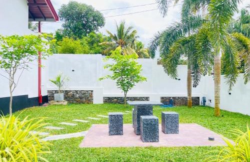 Dickwella Villa | Thara Inn Villa