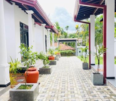 Dickwella Villa | Thara Inn Villa