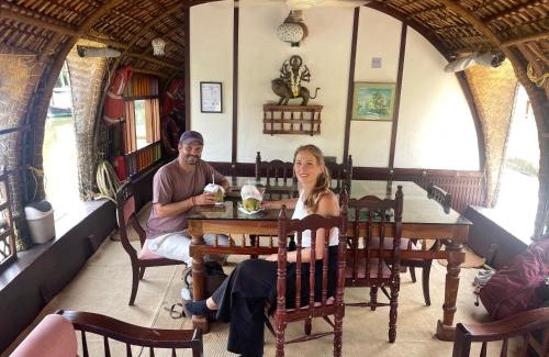 Mullakkal Boat Rental | Thara's Houseboat