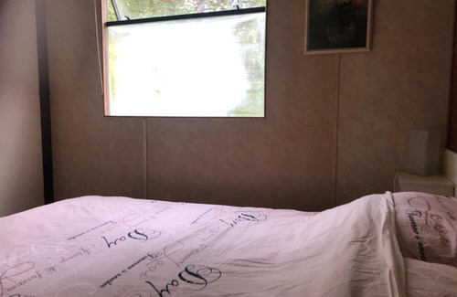 Municipality of Westvoorne House | That 70s caravan! Your vacation home in the wild