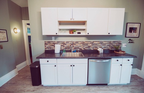 Manistee House | That Place on 6th Street close to downtown, beaches, & private backyard