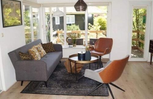 Markelo Ski Chalet | Thatched Home by Pond in Holiday Park