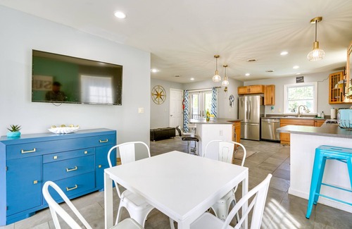 Lake Como House | ‘The 1818’ Home w/Porch & Grill - 1 Mi to Beach!