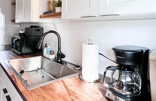 Sayles Blvd. Area House | The 1937 Historic Hideaway in the Sayles district of old Abilene. 1BR, 1 bathn