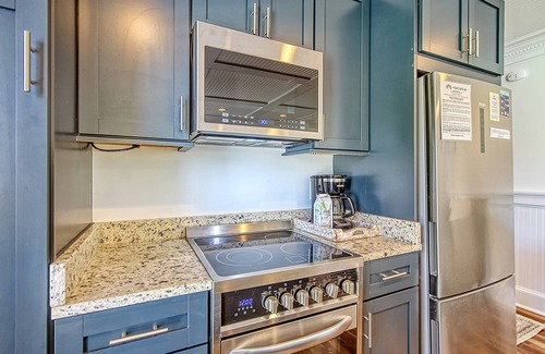 Edisto Island Apartment | The 19th Hole - Fairway Views! Studio Apartment!
