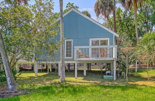 Edisto Island Apartment | The 19th Hole - Fairway Views! Studio Apartment!