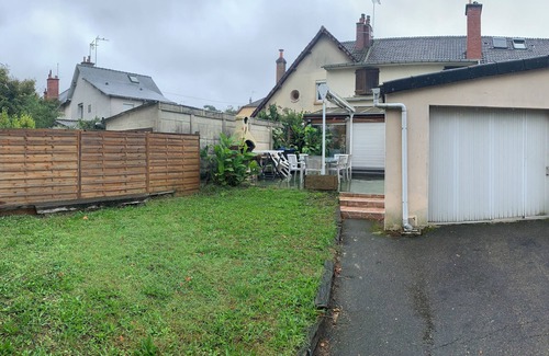 Pin - Vert Galant House | The 24 Hours of Le Mans Circuit on foot