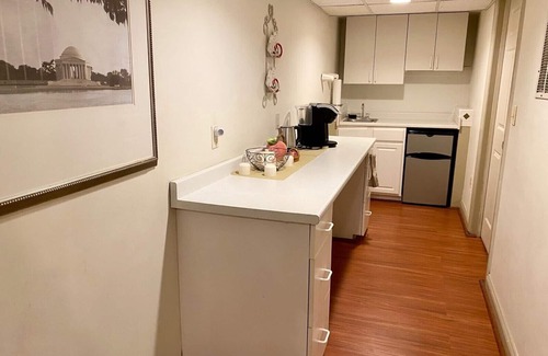 Downtown Baltimore Apartment | The 3 Bedroom Clifford House in Historic Mount Vernon