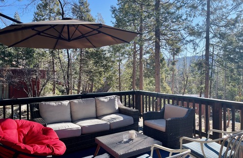 Mi-Wuk Village Cabin | The 4 bedroom, EV charger Celestial Home near Pinecrest lake.