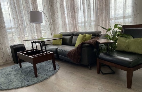 Thornhill Apartment | The 6th - Woody Park View
