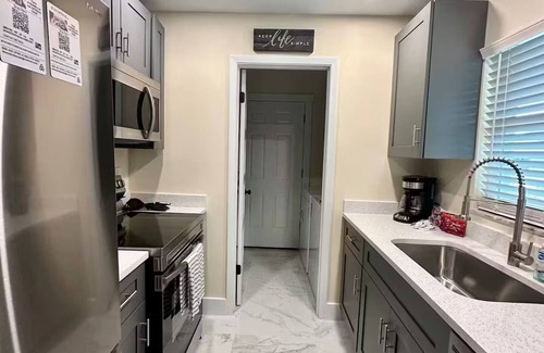 Ocala House | The 98 House