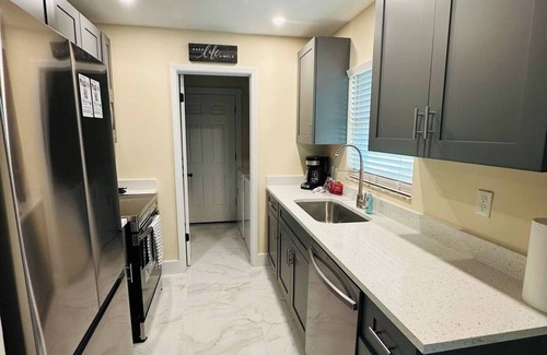 Ocala House | The 98 House