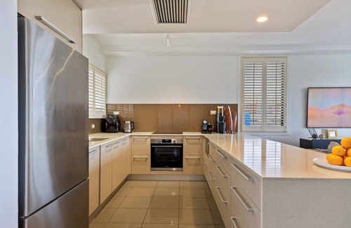 Cairns North Apartment | The Abbott A Sea Swept Esplanade Abode