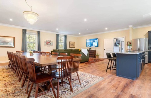 Ellsworth House | The Acadia Base Camp