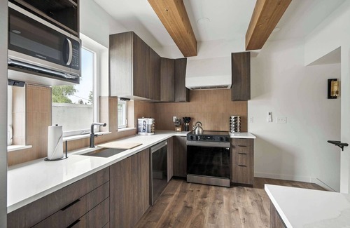 Kerns House | The Adelynn - New Luxury Build in Center of PDX