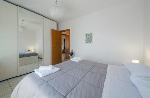 Bergamo Apartment | The Airport & The Train Station