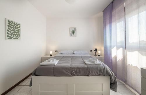 Bergamo Apartment | The Airport & The Train Station