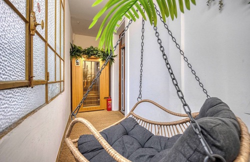 Aix-les-Bains Apartment | The Aixtase Love Room