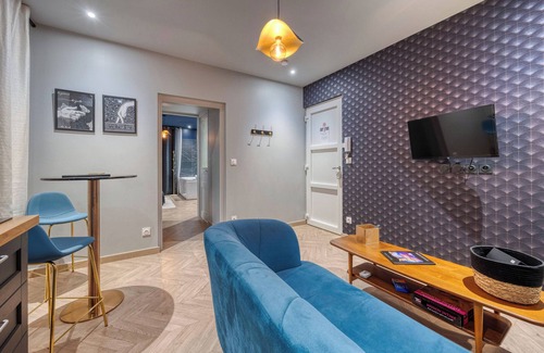 Aix-les-Bains Apartment | The Aixtase Love Room