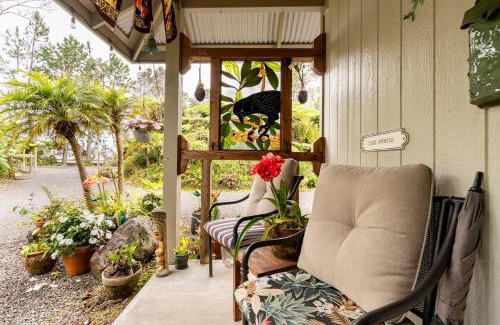 Volcano House | The Alala at Stained Glass Cottages