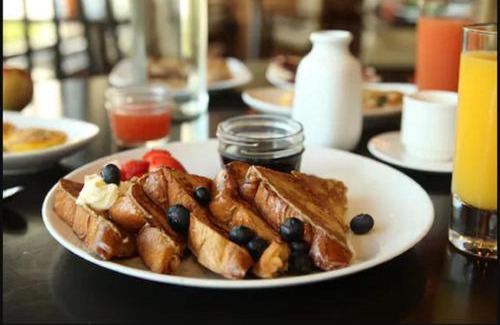 Mile Square Hotel | The Alexander