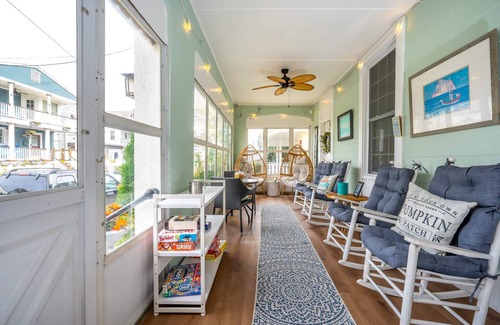 Ocean Grove Apartment | The Allenhurst, Apartment #10 - Studio & Bathroom Apartment