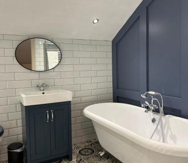 Sowerby Bridge Hotel | The Alma Inn