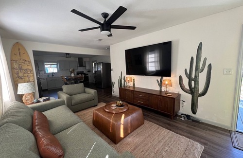 Bay City House | The Aloha Surf Bungalow Bay City Texas