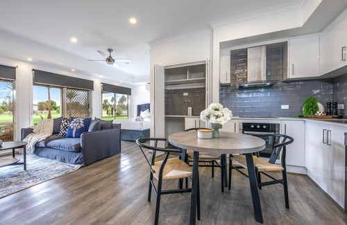 Melton South House | The Alpacas - A tranquil respite and surrounded by breathtaking natural beauty