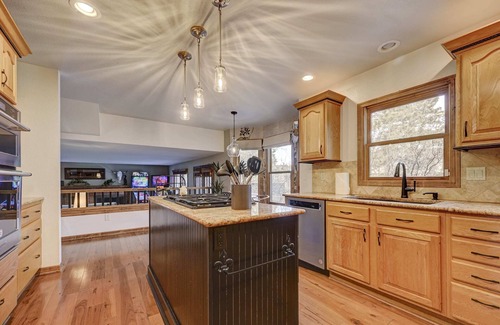 Southwest Colorado Springs House | The Alpenglow - Colorado Family Fun w/Hot Tub