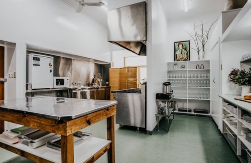 Hepburn Springs Apartment | The Amalfi House - perfect for families, corporate stays and retreats