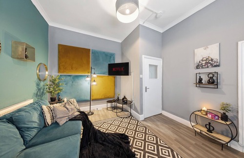 Gravesend Apartment | The Amazon 1-bedroom apartment in Town