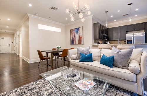 French Quarter Apartment | The Ana - 2B/2B Historic FQ Apt. - 60 Day Min. Rental