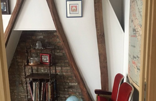 Eu House | The Annex, bed and breakfast in the heart of the city, close to the sea