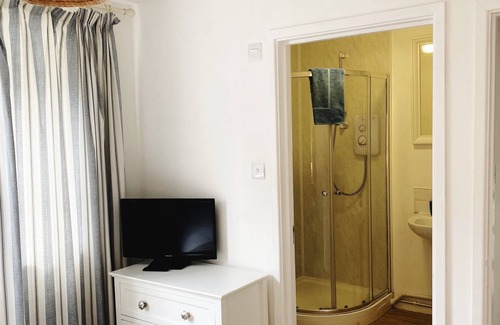 Torpoint Apartment | The Annex in Antony - 5 minutes from the beaches of Whitsand Bay!