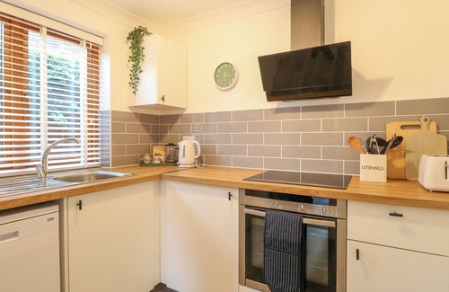 Coltishall Cottage | THE ANNEXE AT NUMBER 4, romantic, with a garden in Coltishall