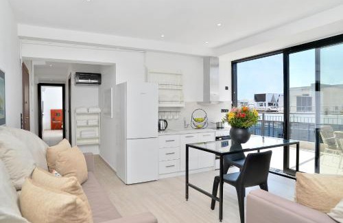Kinosargous Apartment | The Apartment by Athenaeum Hotels